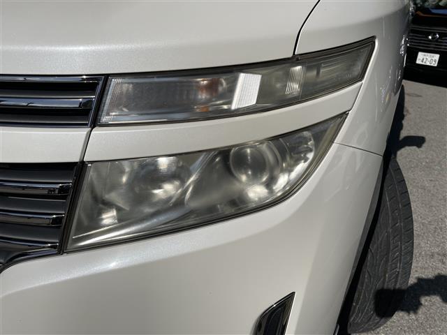 エルグランド 250ハイウェイスターアーバンクロムブラックレザー(6枚目)