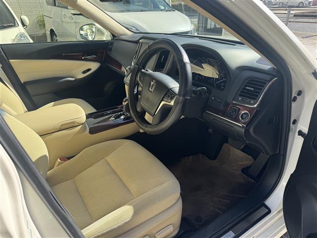 クラウン ロイヤルサルーン（16枚目）