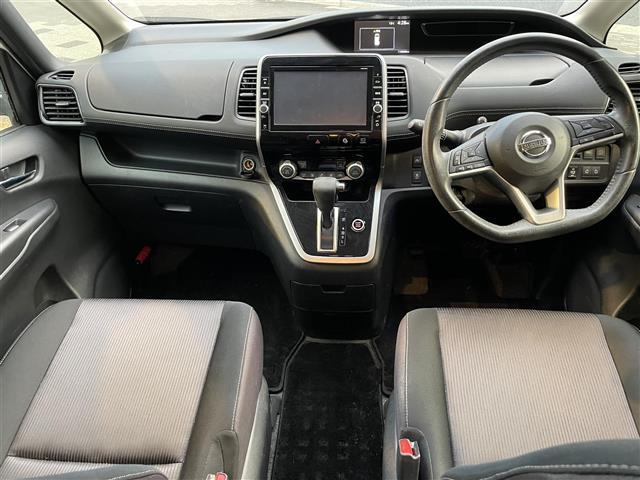 セレナ ハイウェイスター　プッシュスタート／純正ナビ／バックカメラ／Ｂｌｕｅｔｏｏｔｈ／クルーズコントロール／片側ハンズフリーパワスラ／フリップダウン／駐車支援システム／前後コーナーセンサー／ＴＶキャンセラー／電格ミラー（3枚目）