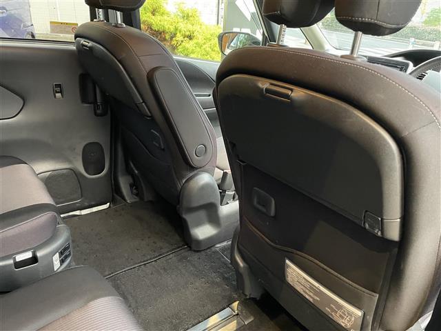 セレナ ハイウェイスター　プッシュスタート／純正ナビ／バックカメラ／Ｂｌｕｅｔｏｏｔｈ／クルーズコントロール／片側ハンズフリーパワスラ／フリップダウン／駐車支援システム／前後コーナーセンサー／ＴＶキャンセラー／電格ミラー（13枚目）