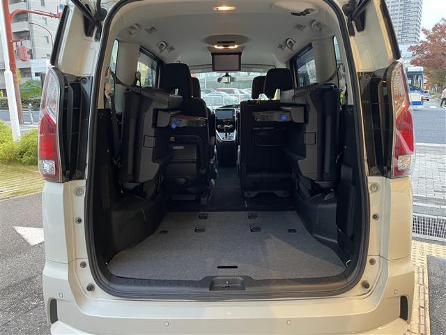 セレナ ハイウェイスター　プッシュスタート／純正ナビ／バックカメラ／Ｂｌｕｅｔｏｏｔｈ／クルーズコントロール／片側ハンズフリーパワスラ／フリップダウン／駐車支援システム／前後コーナーセンサー／ＴＶキャンセラー／電格ミラー（17枚目）