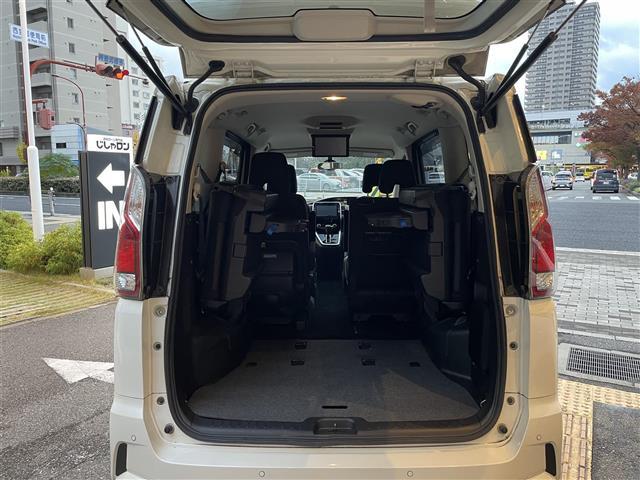 セレナ ハイウェイスター　プッシュスタート／純正ナビ／バックカメラ／Ｂｌｕｅｔｏｏｔｈ／クルーズコントロール／片側ハンズフリーパワスラ／フリップダウン／駐車支援システム／前後コーナーセンサー／ＴＶキャンセラー／電格ミラー（19枚目）