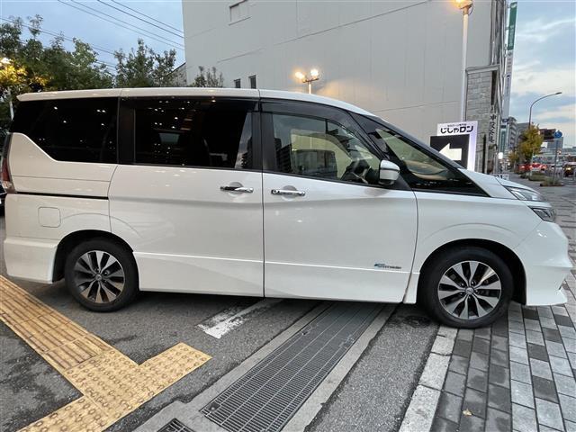 セレナ ハイウェイスター　プッシュスタート／純正ナビ／バックカメラ／Ｂｌｕｅｔｏｏｔｈ／クルーズコントロール／片側ハンズフリーパワスラ／フリップダウン／駐車支援システム／前後コーナーセンサー／ＴＶキャンセラー／電格ミラー（24枚目）