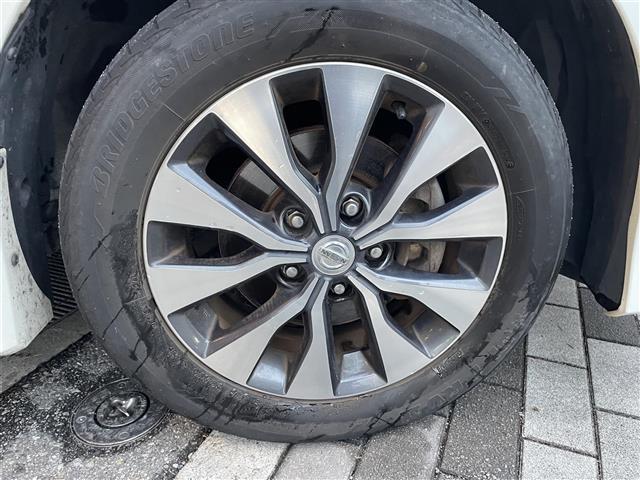 セレナ ハイウェイスター　プッシュスタート／純正ナビ／バックカメラ／Ｂｌｕｅｔｏｏｔｈ／クルーズコントロール／片側ハンズフリーパワスラ／フリップダウン／駐車支援システム／前後コーナーセンサー／ＴＶキャンセラー／電格ミラー（29枚目）