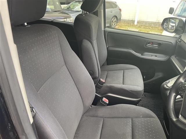 ヴォクシー 　フリップダウンモニターＥＴＣ片側パワスラ（12枚目）