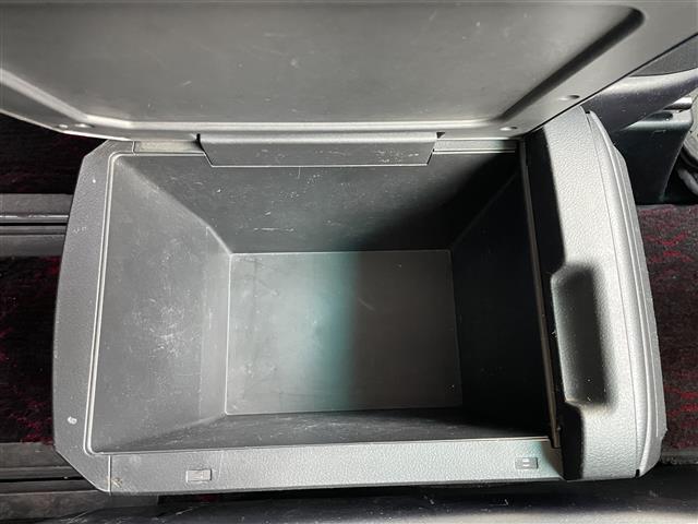 ヴェルファイア 2.4Z ゴールデンアイズ(30枚目)