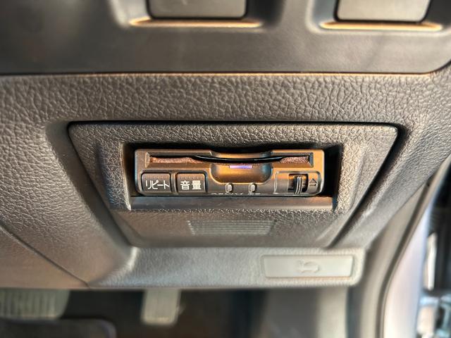 レヴォーグ １．６ＧＴアイサイト　プラウドエディション　雹害車　純正ナビ　バックカメラ　ＥＴＣ（13枚目）