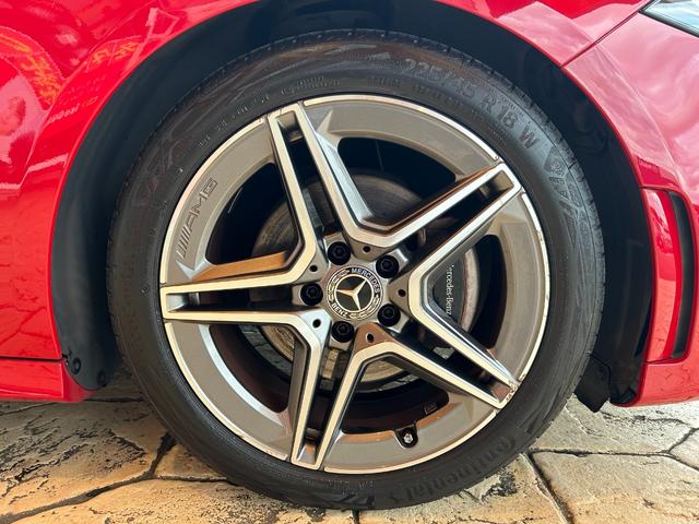 MERCEDES BENZ A-CLASS A180 STYLE AMG LINE