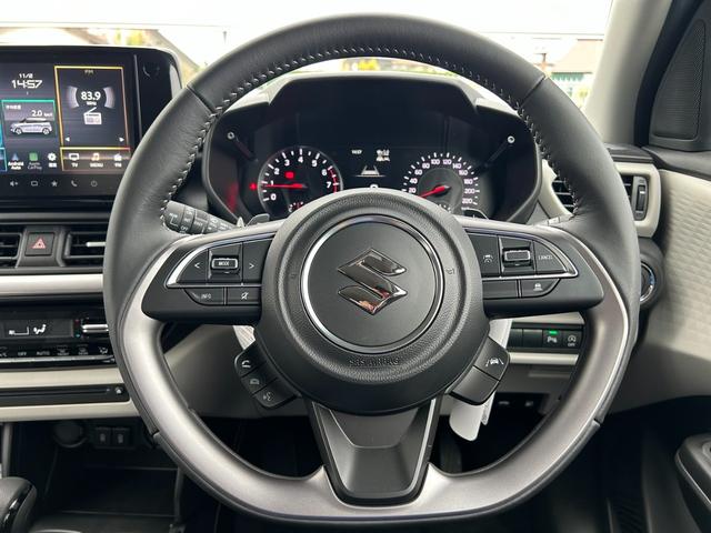 スイフト ハイブリッドＭＺ　展示車　試乗車　全方位モニター付ナビゲーション　スズキコネクト対応車　ハイブリッド車（8枚目）