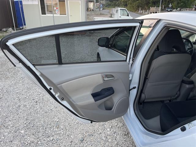 インサイト LS ケンウッド製SDナビ(ツイーター付) フルセグTV Bluetooth CD、DVD コムテック製前後ドラレコ パドルシフト Bカメラ ETC 室内球LED ディーラー整備車両 社外16インチAW(32枚目)