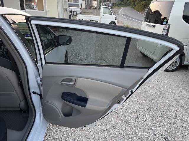 インサイト LS ケンウッド製SDナビ(ツイーター付) フルセグTV Bluetooth CD、DVD コムテック製前後ドラレコ パドルシフト Bカメラ ETC 室内球LED ディーラー整備車両 社外16インチAW(42枚目)