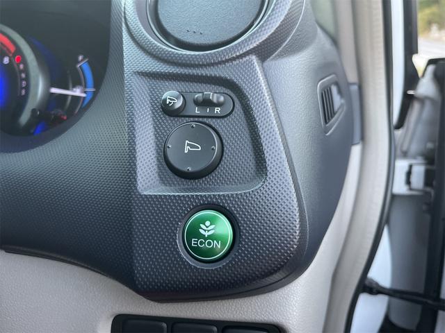 インサイト LS ケンウッド製SDナビ(ツイーター付) フルセグTV Bluetooth CD、DVD コムテック製前後ドラレコ パドルシフト Bカメラ ETC 室内球LED ディーラー整備車両 社外16インチAW(60枚目)