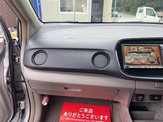 インサイト L ディーラー整備車両 ホンダ純正HDDナビ テレビ CD DVD バックカメラ ETC VIDEOINPUT ホンダIMAエンジン ステアリングスイッチ オートライト 電動格納ウィンカー付きドアミラー(27枚目)