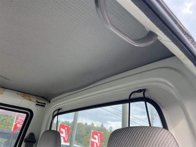 ハイゼットトラック スペシャル 走行距離3万キロ台 5速ミッション 4WD エアコン付き バッテリー新品交換済み ラジオ(30枚目)