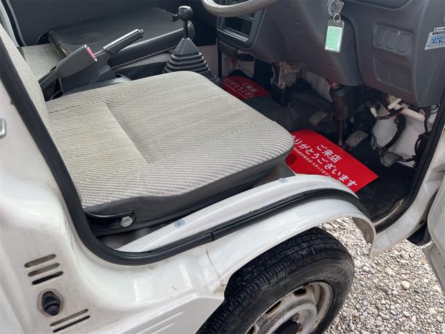 ハイゼットトラック スペシャル 走行距離3万キロ台 5速ミッション 4WD エアコン付き バッテリー新品交換済み ラジオ(36枚目)