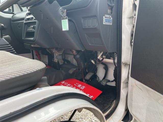 ハイゼットトラック スペシャル 走行距離3万キロ台 5速ミッション 4WD エアコン付き バッテリー新品交換済み ラジオ(37枚目)