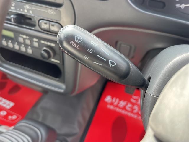ハイゼットトラック スペシャル 走行距離3万キロ台 5速ミッション 4WD エアコン付き バッテリー新品交換済み ラジオ(43枚目)
