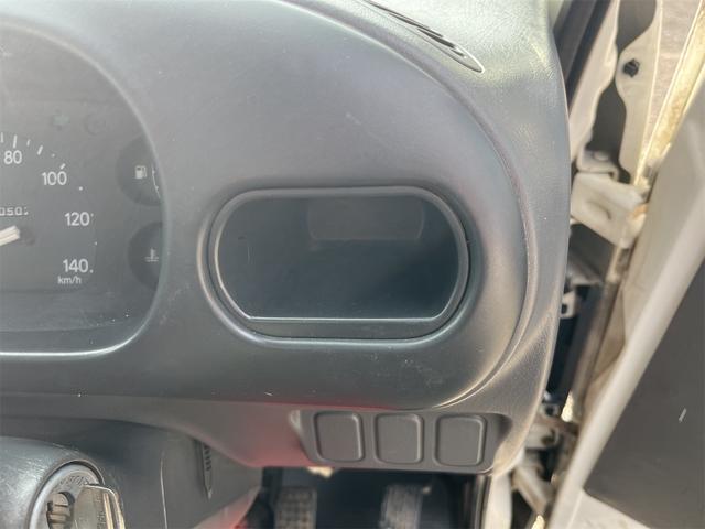 ハイゼットトラック スペシャル 走行距離3万キロ台 5速ミッション 4WD エアコン付き バッテリー新品交換済み ラジオ(45枚目)