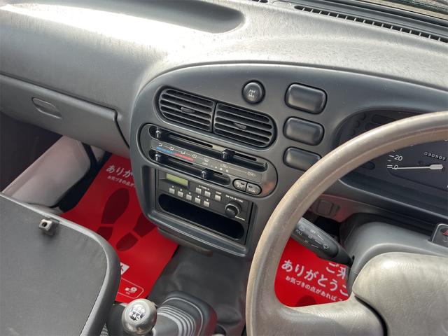 ハイゼットトラック スペシャル 走行距離3万キロ台 5速ミッション 4WD エアコン付き バッテリー新品交換済み ラジオ(46枚目)