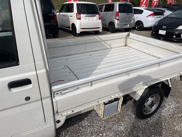 ハイゼットトラック スペシャル 走行距離3万キロ台 5速ミッション 4WD エアコン付き バッテリー新品交換済み ラジオ(60枚目)