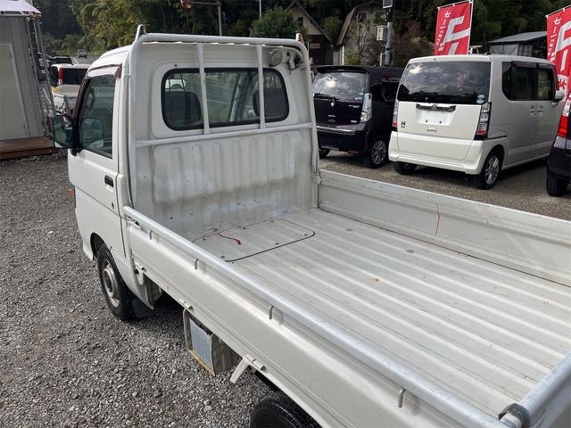 ハイゼットトラック スペシャル 走行距離3万キロ台 5速ミッション 4WD エアコン付き バッテリー新品交換済み ラジオ(63枚目)