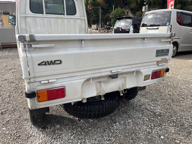 ハイゼットトラック スペシャル 走行距離3万キロ台 5速ミッション 4WD エアコン付き バッテリー新品交換済み ラジオ(64枚目)
