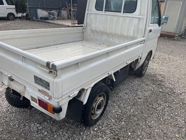 ハイゼットトラック スペシャル 走行距離3万キロ台 5速ミッション 4WD エアコン付き バッテリー新品交換済み ラジオ(67枚目)
