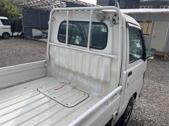 ハイゼットトラック スペシャル 走行距離3万キロ台 5速ミッション 4WD エアコン付き バッテリー新品交換済み ラジオ(69枚目)