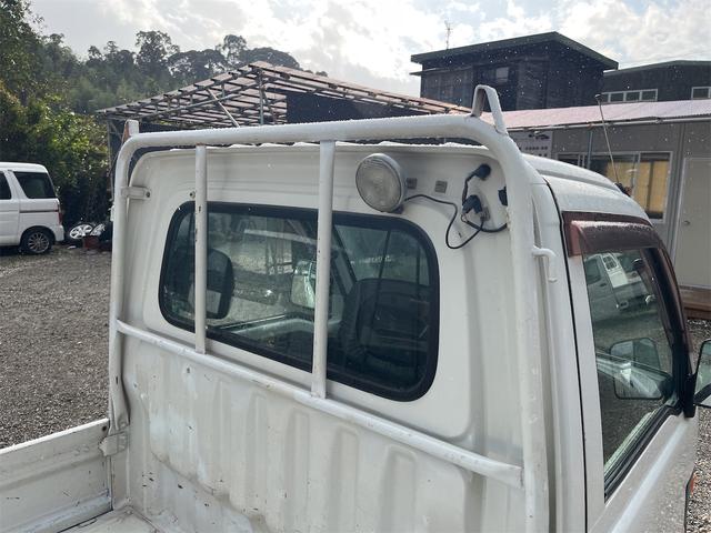 ハイゼットトラック スペシャル 走行距離3万キロ台 5速ミッション 4WD エアコン付き バッテリー新品交換済み ラジオ(70枚目)