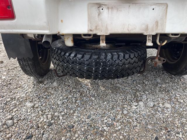 ハイゼットトラック スペシャル 走行距離3万キロ台 5速ミッション 4WD エアコン付き バッテリー新品交換済み ラジオ(77枚目)