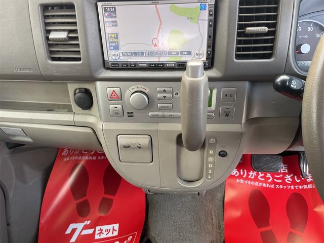 エブリイワゴン ＰＺターボ　ターボ車　フォグランプ　クラリオン製ＨＤＤナビ　ＣＤＤＶＤ　ＥＴＣ　左側電動スライドドア　ドアバイザー　純正１３インチＡＷ　ダブルエアバッグ　マニュアルエアコン　盗難防止　パワーウィンド　フルフラット（11枚目）