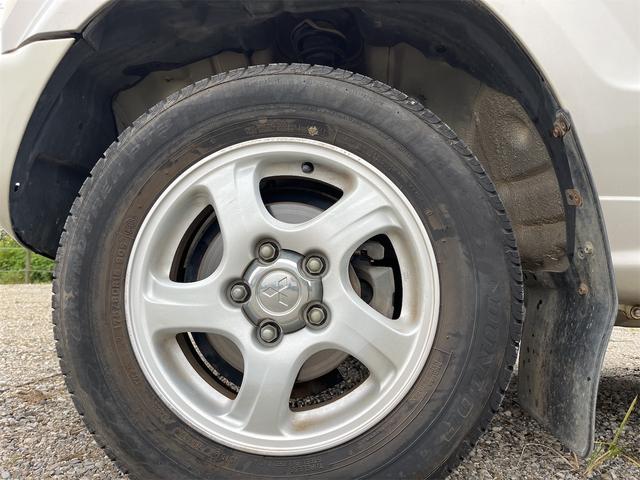 パジェロミニ ＶＲ　ＨＩＤヘッドライト　Ｃａｒｒｏｚｚｅｒｉａスピーカー　４ＷＤ　メンテナンスノート　取説　スペアキー　キーレスエントリー　ＭＴ　ＡＢＳ　カセット　アルミホイール　衝突安全ボディ　パワーステアリング（27枚目）