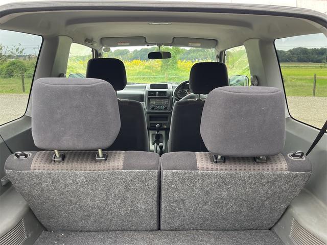 パジェロミニ ＶＲ　ＨＩＤヘッドライト　Ｃａｒｒｏｚｚｅｒｉａスピーカー　４ＷＤ　メンテナンスノート　取説　スペアキー　キーレスエントリー　ＭＴ　ＡＢＳ　カセット　アルミホイール　衝突安全ボディ　パワーステアリング（35枚目）