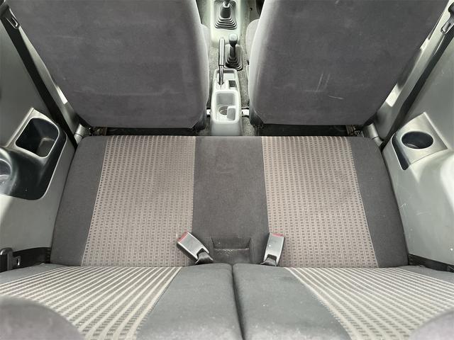 パジェロミニ ＶＲ　ＨＩＤヘッドライト　Ｃａｒｒｏｚｚｅｒｉａスピーカー　４ＷＤ　メンテナンスノート　取説　スペアキー　キーレスエントリー　ＭＴ　ＡＢＳ　カセット　アルミホイール　衝突安全ボディ　パワーステアリング（36枚目）