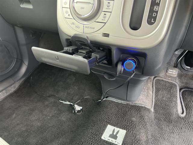 アルトラパン Ｔ　スタッドレスタイヤ　ターボエンジン　スマートキー　電動格納ミラー　ベンチシート　ＣＶＴ　盗難防止システム　ＡＢＳ　アルミホイール　衝突安全ボディ　エアコン　パワーステアリング（6枚目）