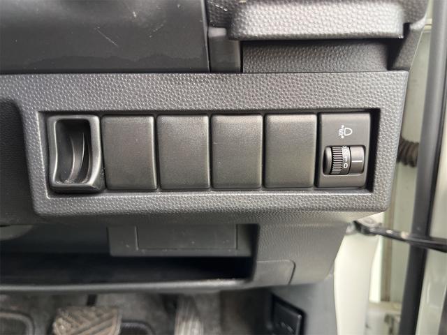 アルトラパン Ｔ　スタッドレスタイヤ　ターボエンジン　スマートキー　電動格納ミラー　ベンチシート　ＣＶＴ　盗難防止システム　ＡＢＳ　アルミホイール　衝突安全ボディ　エアコン　パワーステアリング（10枚目）