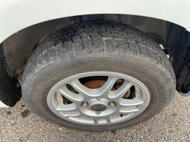 アルトラパン Ｔ　スタッドレスタイヤ　ターボエンジン　スマートキー　電動格納ミラー　ベンチシート　ＣＶＴ　盗難防止システム　ＡＢＳ　アルミホイール　衝突安全ボディ　エアコン　パワーステアリング（19枚目）