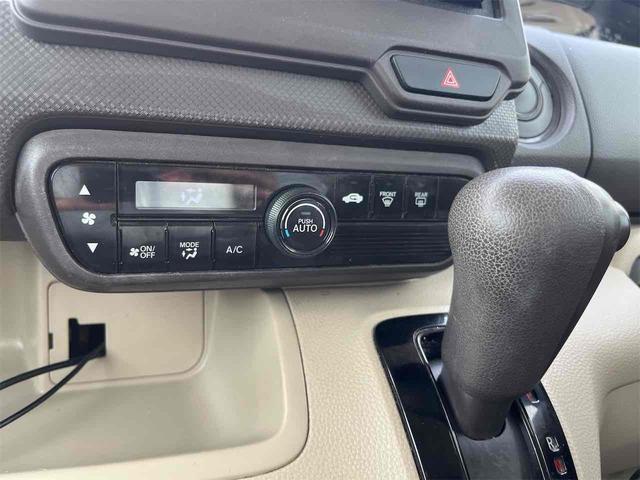 Ｎ－ＢＯＸ Ｇ　ＥＴＣ　両側スライドドア　ナビ　ＴＶ　ＬＥＤヘッドランプ　スマートキー　アイドリングストップ　電動格納ミラー　ベンチシート　ＣＶＴ　盗難防止システム　ＡＢＳ　ＥＳＣ　衝突安全ボディ　エアコン（5枚目）