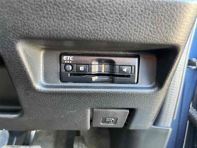 ワゴンRスマイル ハイブリッドS 2トーンルーフパッケージ装着車 前後ドライブレコーダー ETC 全周囲カメラ 両側電動スライドドア 純正ナビ クリアランスソナー レーンアシスト 衝突被害軽減システム スマートキー アイドリングストップ 電動格納ミラー(10枚目)