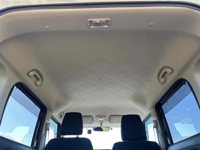 ワゴンRスマイル ハイブリッドS 2トーンルーフパッケージ装着車 前後ドライブレコーダー ETC 全周囲カメラ 両側電動スライドドア 純正ナビ クリアランスソナー レーンアシスト 衝突被害軽減システム スマートキー アイドリングストップ 電動格納ミラー(41枚目)