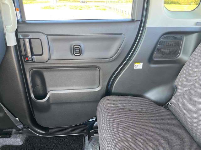 ワゴンRスマイル ハイブリッドS 2トーンルーフパッケージ装着車 前後ドライブレコーダー ETC 全周囲カメラ 両側電動スライドドア 純正ナビ クリアランスソナー レーンアシスト 衝突被害軽減システム スマートキー アイドリングストップ 電動格納ミラー(46枚目)