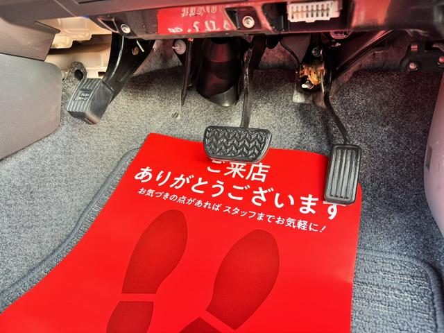 シエンタ Ｘリミテッド　ＥＴＣ　バックカメラ　ナビ　ＴＶ　両側スライド・片側電動　キーレスエントリー　電動格納ミラー　３列シート　ＣＶＴ　ＣＤ　ミュージックプレイヤー接続可　エアコン　パワーステアリング　パワーウィンドウ（39枚目）