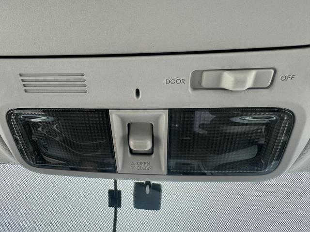 エクシーガ ２．０ｉ－Ｓアドバンテージライン　ドライブレコーダー　ＥＴＣ　バックカメラ　ナビ　ＴＶ　オートクルーズコントロール　オートライト　ＨＩＤ　サンルーフ　スマートキー　電動格納ミラー　３列シート　フルフラット　パワーシート　ＣＶＴ（38枚目）
