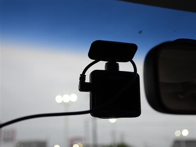 デリカＤ：５ ローデスト　Ｇ　パワーパッケージ　ＡＬＰＩＮＥ８インチＨＤＤナビ／バックカメラ／ＥＴＣ／フルセグＴＶ／リアフリップダウンモニター／左右パワースライドドア／クルコン／パトルシフト（2枚目）