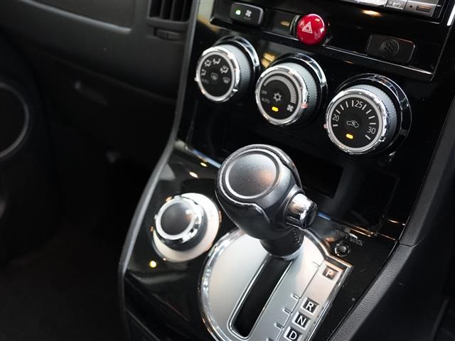 デリカＤ：５ ローデスト　Ｇ　パワーパッケージ　ＡＬＰＩＮＥ８インチＨＤＤナビ／バックカメラ／ＥＴＣ／フルセグＴＶ／リアフリップダウンモニター／左右パワースライドドア／クルコン／パトルシフト（20枚目）