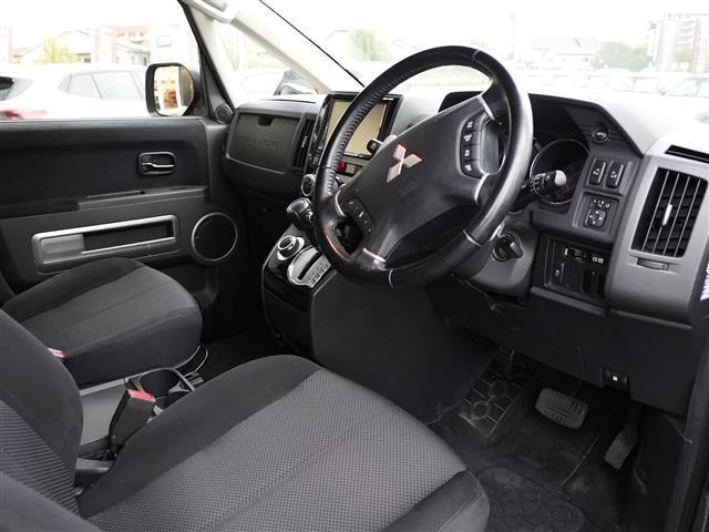 デリカＤ：５ ローデスト　Ｇ　パワーパッケージ　ＡＬＰＩＮＥ８インチＨＤＤナビ／バックカメラ／ＥＴＣ／フルセグＴＶ／リアフリップダウンモニター／左右パワースライドドア／クルコン／パトルシフト（30枚目）