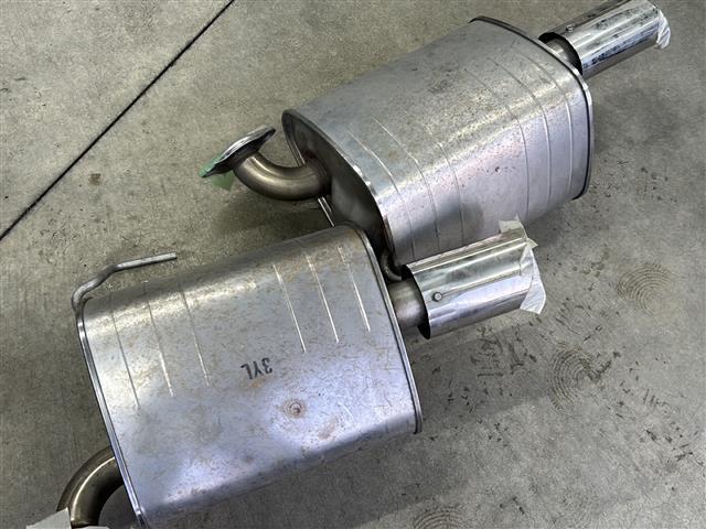 レヴォーグ １．６ＧＴ－Ｓアイサイト　☆純正ナビ（ＴＶ／ＡＭ／ＦＭ／ＣＤ／ＤＶＤ／ＳＤ／ＢＴ）／バックカメラ／サイドカメラ／ビルトインＥＴＣ／ドラレコ（前方）／アイサイト／ＳＩ－ＤＲＩＶＥ／パドルシフト／ステリモ（36枚目）