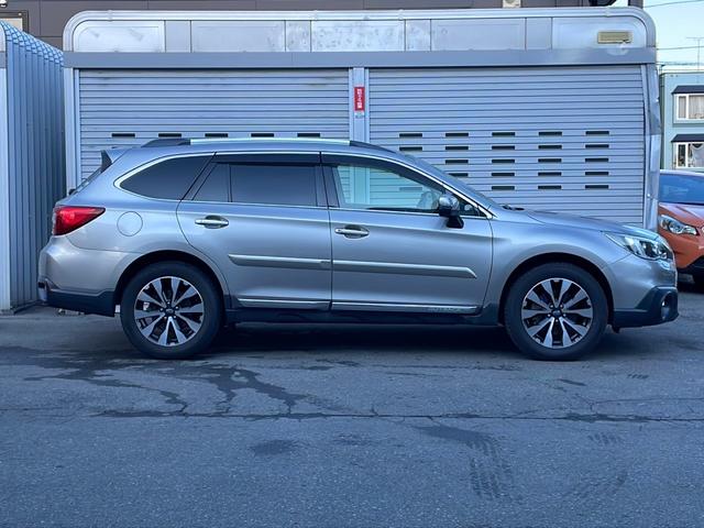 レガシィアウトバック リミテッド　Ｐａｎａｓｏｎｉｃ製ナビ　ＣＮ‐ＬＲ８００Ｄ（フルセグ、ＣＤ、ＤＶＤ、ＡＭ、ＦＭ、ＢＴオーディオ、ＨＤＭＩ）／バックカメラ／プッシュスタート／ステアリングリモコン／パドルシフト／追従クルコン（9枚目）