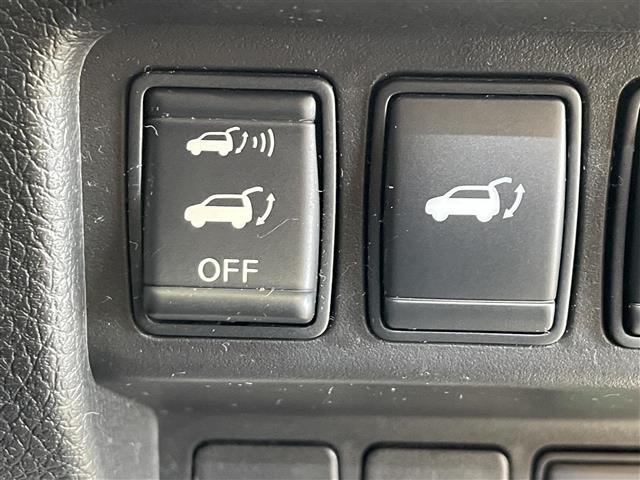 エクストレイル ２０Ｘ　ＨＶブラクＸトリマＸエマジェンシーブレーキＰ　４ＷＤ／パノラミックガラスルーフ／アラウンドビューモニター／ヒルディセントコントロール／エマージェンシーブレーキ／車線逸脱警報／後側方車両接近警報機能／進入禁止警報／前後ソナー（7枚目）