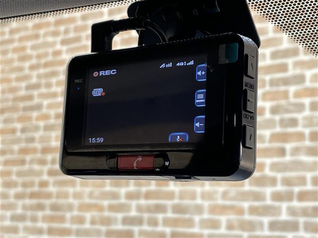 エクストレイル ２０Ｘ　ＨＶブラクＸトリマＸエマジェンシーブレーキＰ　４ＷＤ／パノラミックガラスルーフ／アラウンドビューモニター／ヒルディセントコントロール／エマージェンシーブレーキ／車線逸脱警報／後側方車両接近警報機能／進入禁止警報／前後ソナー（14枚目）